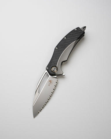 MATRIX - TITANIUM HANDLE BEAD BLAST FULL-SERRATED BRONZE TI PIVOT COLLAR CARBON FIBER SCALES